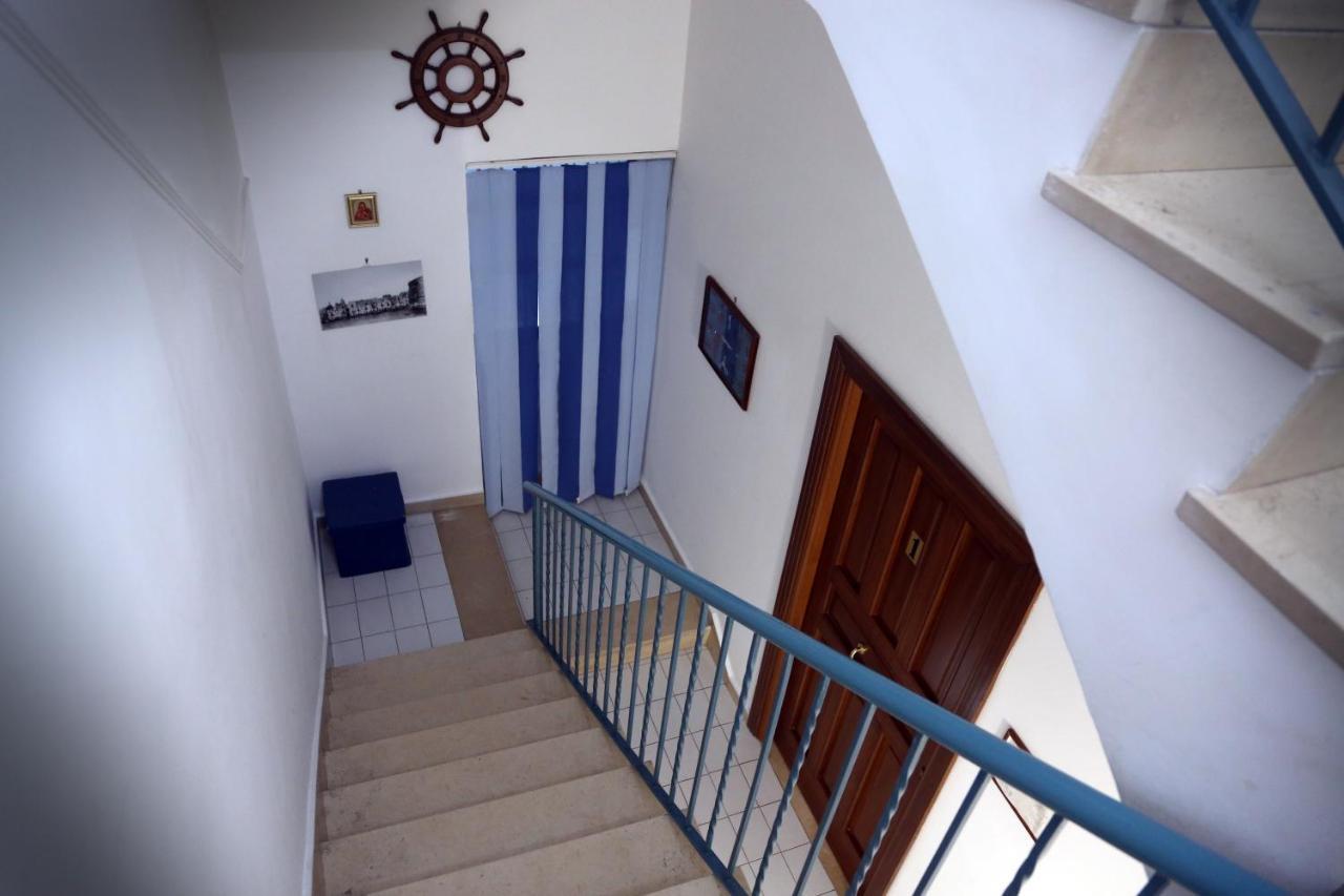 Hotel Darsena ปอซซุออลี ภายนอก รูปภาพ