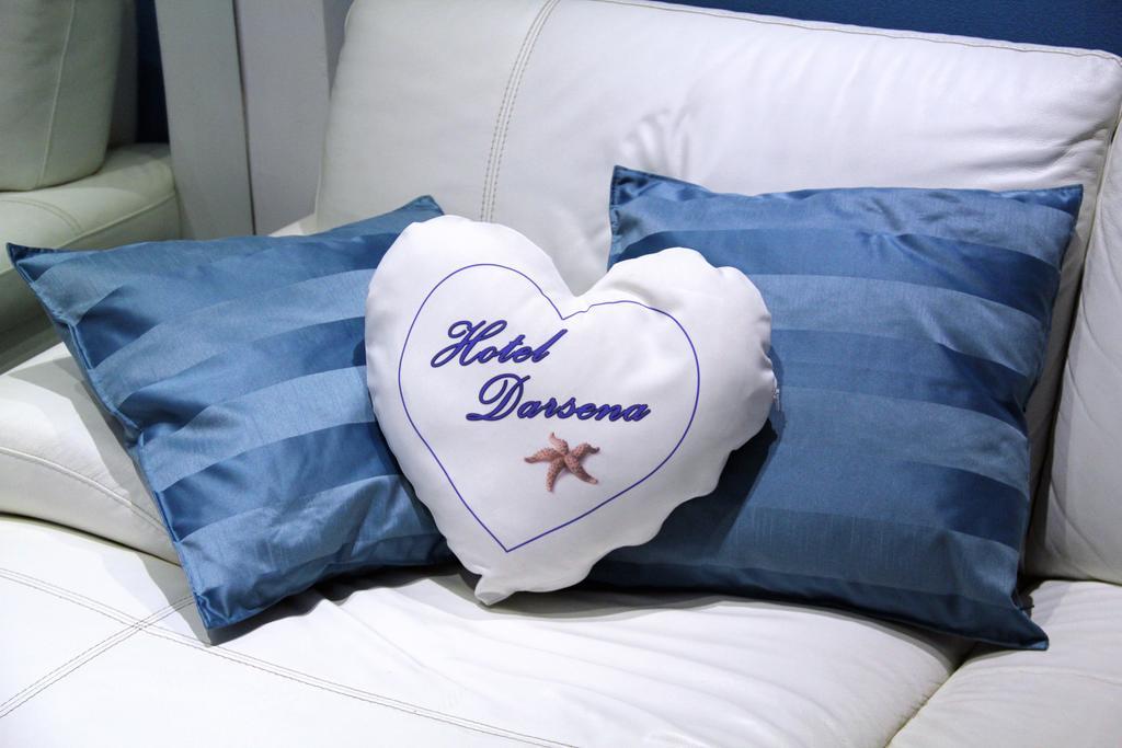 Hotel Darsena ปอซซุออลี ภายนอก รูปภาพ